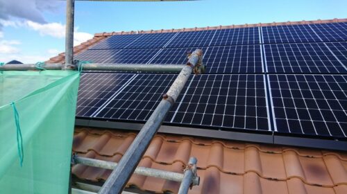 リフォーム事例！屋根に太陽光発電を設置